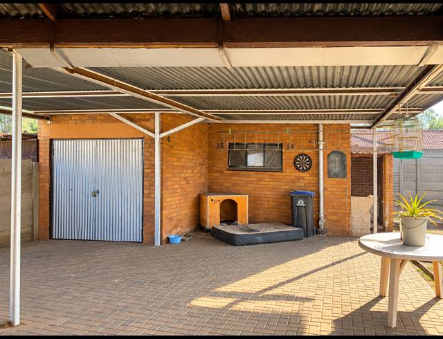 3 BEDROOM FREESTANDING FOR SALE IN VANDERBIJLPARK CE 2